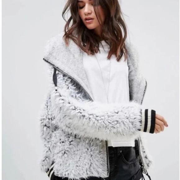 Free People Jacket Fluffy Dolman Faux Fur Boho Fall Winter Cozy Bohemian XS/S - Picture 11 of 11